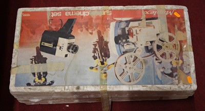 Lot 1485 - A Moplex Super Cinema set together with a...