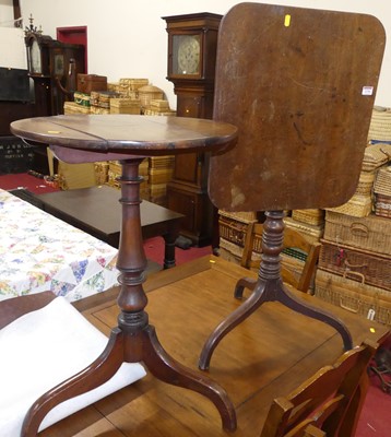 Lot 1236 - A Regency mahogany round cornered tilt top...