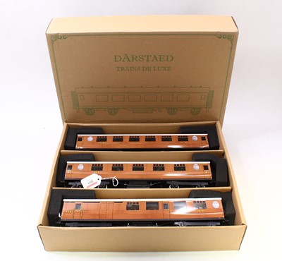 Lot 203 - Darstaed LNER Thompson corridor Set A, unlined...