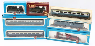 Lot 325 - Six Airfix and one GMR items: Co-Co class 31...