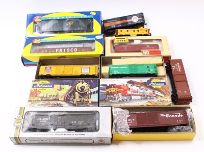 Lot 359 - Ten American goods wagons, mostly box cars by...