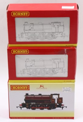 Lot 385 - Three Hornby class J94, 0-6-0 locos: R2327 NCB...