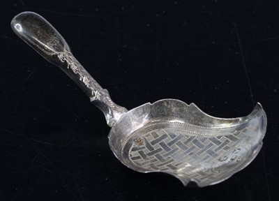 Lot 329 - A George III silver tea caddy spoon in the...