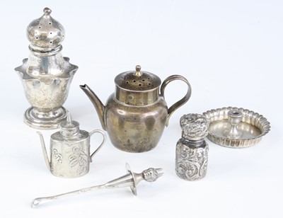 Lot 315 - A late Victorian novelty silver peperette in...