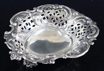 Lot 351 - An Edwardian silver bon bon dish, the heart...