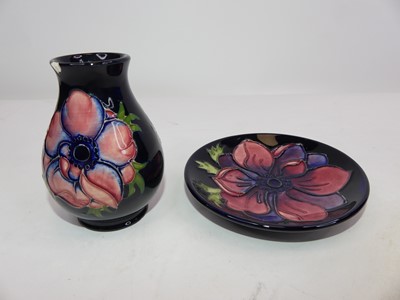 Lot 231 - A Moorcroft pottery Hibiscus pattern dish, dia....