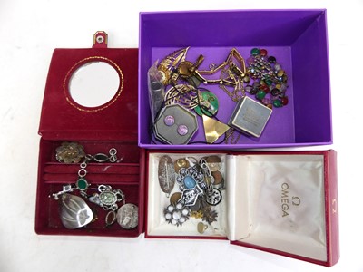 Lot 464 - Miscellaneous costume jewellery, to include...