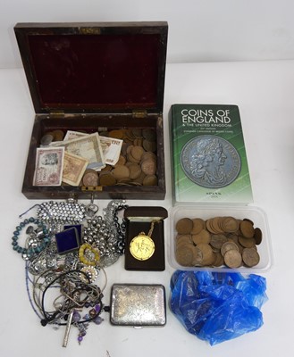 Lot 468 - A collection of mixed coinage and costume...