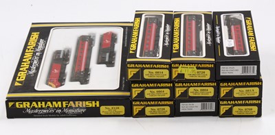 Lot 496 - An N gauge Graham Farish HST 124 Virgin Trains...