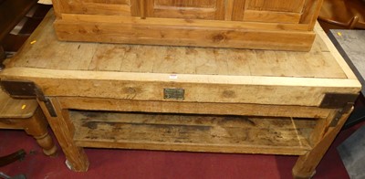 Lot 1332 - A good large early 20th century pine, beech...