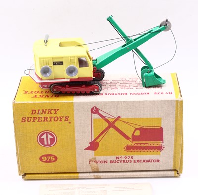 Lot 1273 - A Dinky Toys No. 975 Ruston Bucyrus Excavator...