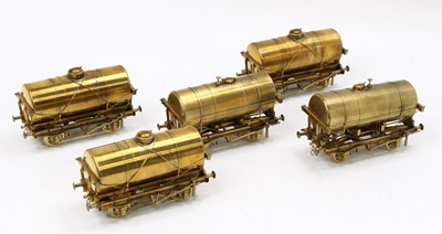 Lot 252 - Five unpainted short wheelbase 0-gauge 4-wheel...