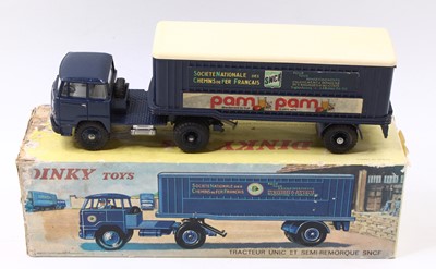 Lot 1274 - French Dinky No.803 Unic Articulated Lorry...