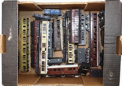 Lot 591 - A small collection of 00 gauge kit-built...