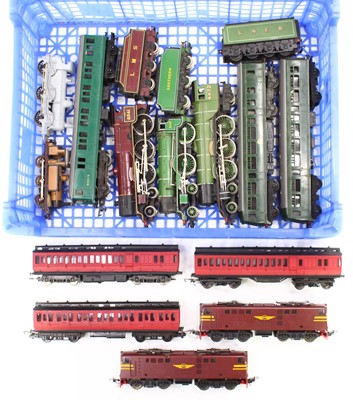 Lot 597 - 9 unboxed 00 gauge locomotives, mainly Hornby,...