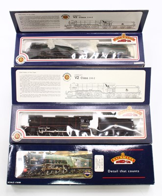 Lot 407 - Three Bachmann Branch-line locos & tenders:...