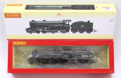 Lot 430 - R3318 Hornby loco & tender class B17/6 2-6-0...