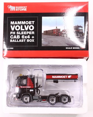 Lot 803 - A WSI Models No. 02-2162 1/50 scale diecast...