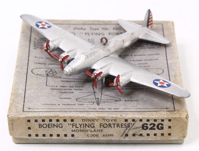 Lot 1286 - A Dinky Toys No. 62G Boeing Flying Fortress...