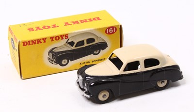 Lot 1143 - Dinky Toys No.161 Austin Somerset saloon...