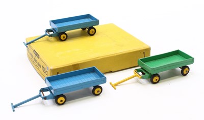 Lot 1366 - Dinky Toys, 105c/383 Trade Box of Hand Trucks,...