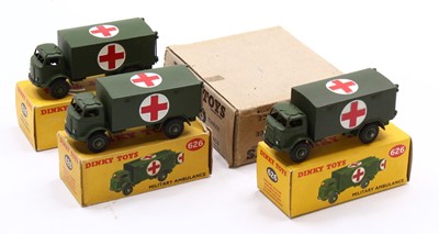 Lot 1342 - Dinky Toys, Trade Box of 3 No.626 Military...