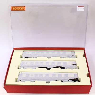 Lot 434 - A Hornby 3-car Pullman set, in original box,...