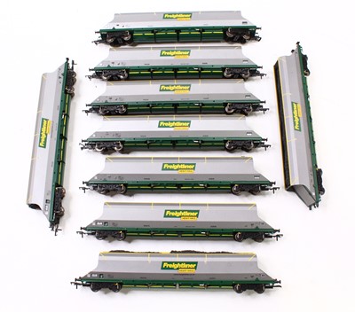 Lot 665 - 9x Bachmann 00 gauge Freightliner heavy haul...