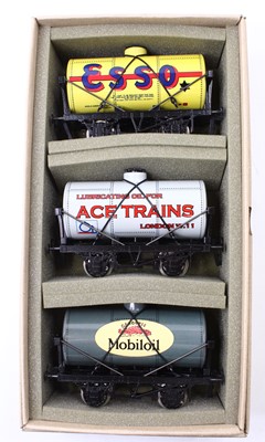 Lot 197 - ACE Trains 0 gauge coarse scale tanker set 3,...