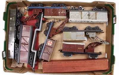 Lot 271 - Nine Hornby 0-gauge wagons: Six No.2 x...