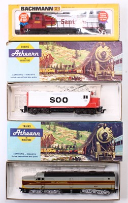 Lot 604 - Three American HO diesel locos: Bachmann item...