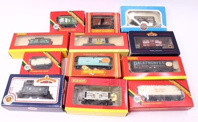 Lot 699 - A large tray of 00 gauge wagons by Bachmann,...