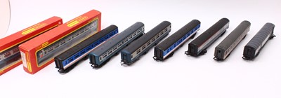 Lot 702 - A collection of 14x 00 guage coaches, mainly...