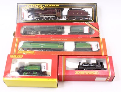 Lot 709 - Five 00 gauge locomotives to include: 9F in BR...