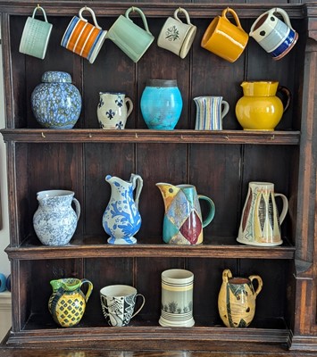Lot 1015 - A collection of mixed ceramics, primarily...