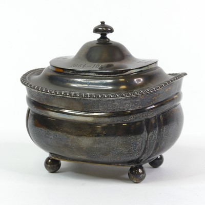 Lot 298 - A George V silver canister, of bombe form,...