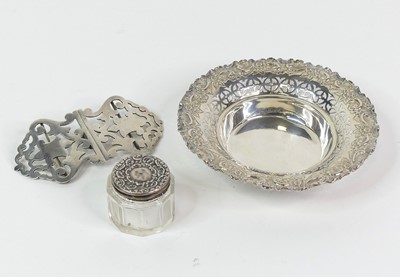 Lot 312 - An Edwardian silver dish, having a floral...