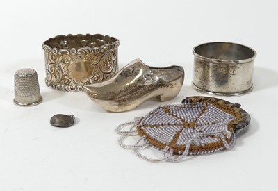 Lot 415 - A George V silver pin cushion mount in the...