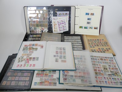 Lot 93 - A collection of world stamps to include...