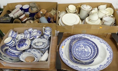 Lot 624 - A collection of ceramics, to include Royal...