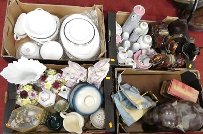 Lot 637 - A collection of miscellaneous items to include...