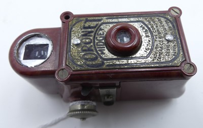 Lot 450 - A Coronet Midget miniature 16mm film camera,...