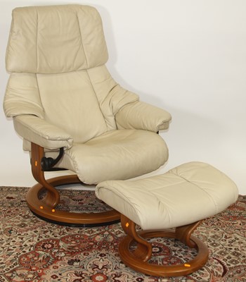 Lot 1302 - A contemporary Stressless cream leather and...