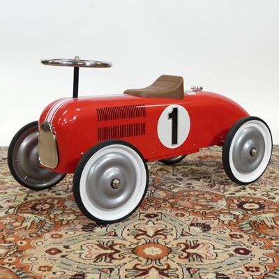 Lot 1298 - A contemporary child's vintage model metal...