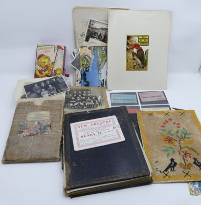 Lot 438 - Miscellaneous items to include vintage...