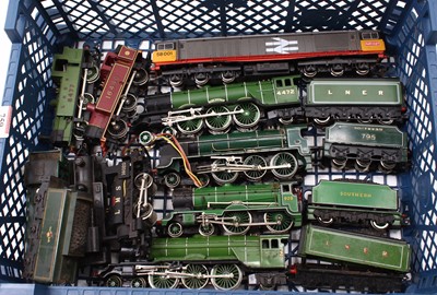 Lot 759 - Ten locos including Hornby class 58 diesel...