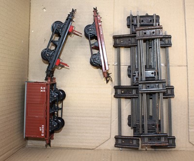 Lot 146 - 2x Hornby 0 gauge sets, to include: 1x 1926-30...
