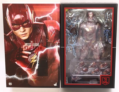 Lot 1735 - A Hot Toys 1/6 scale action figure of a No....