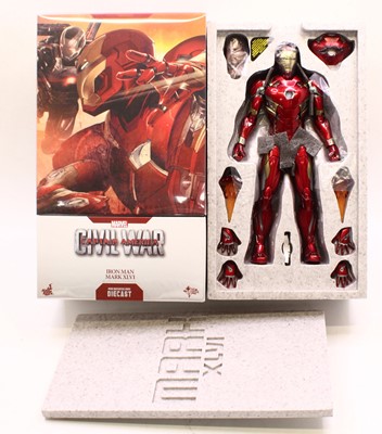 Lot 1748 - A Hot Toys 1/6 scale action figure of a MMS...