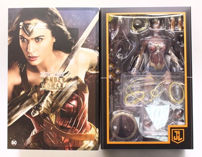 Lot 1819 - A Hot Toys 1/6 scale action figure of No. MMS...